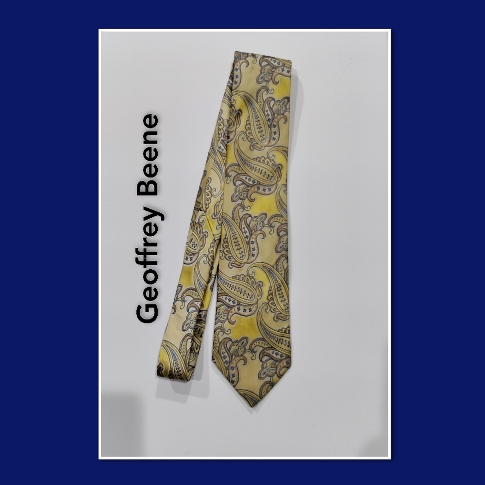 Geoffrey Beene yellow and blue neck tie